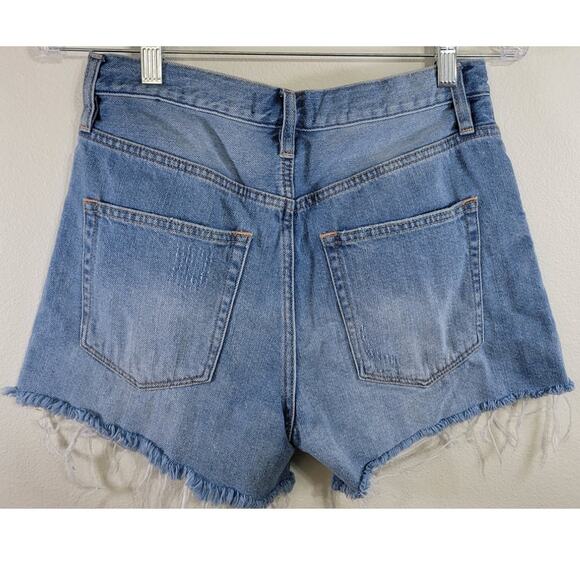 Free People Jean Shorts Women’s Size 26 Button Fly Raw Hem Punk Biker Rock - Picture 3 of 7